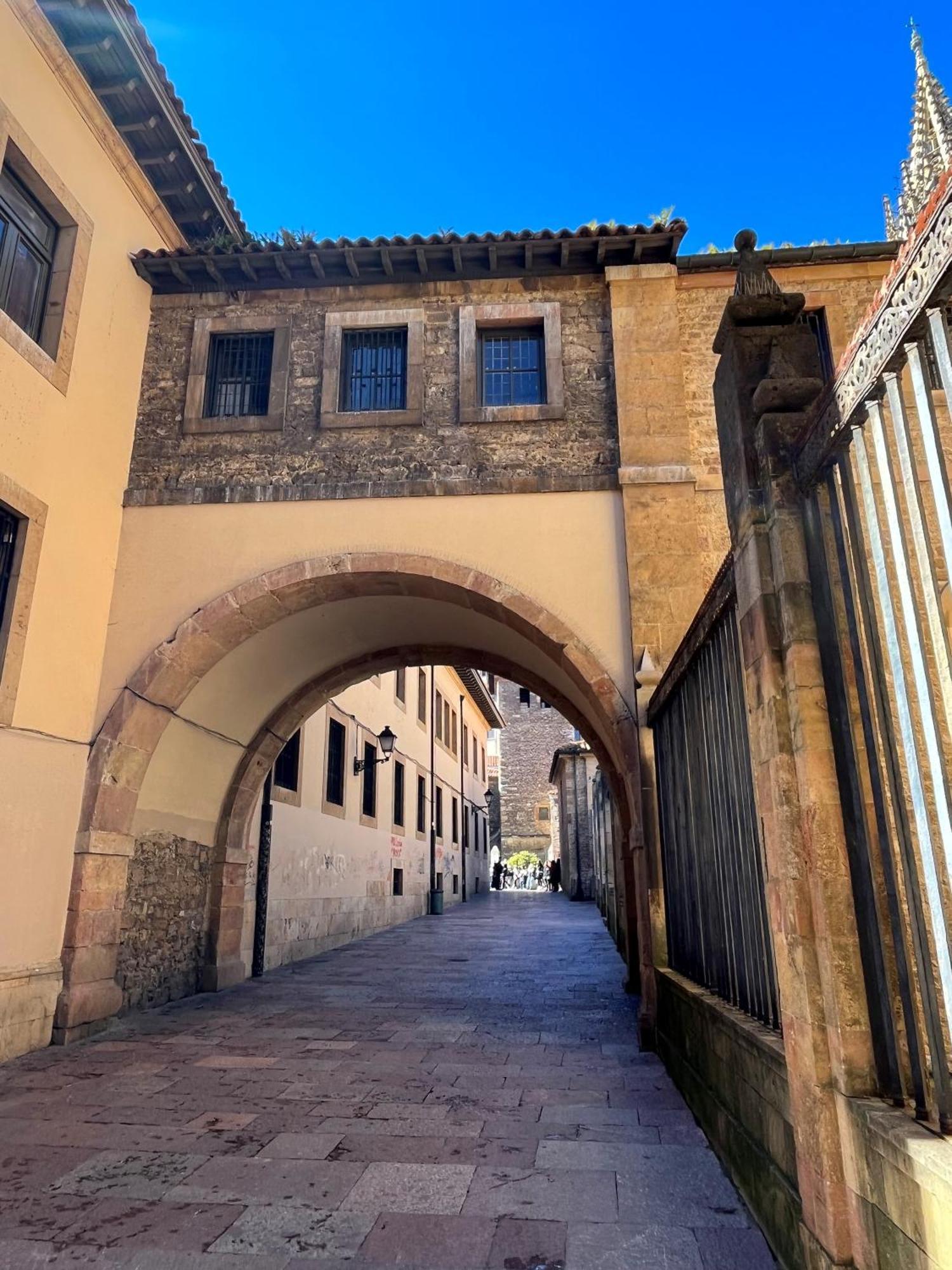 Apartamento Salsipuedes-La Catedral Oviedo Exterior photo